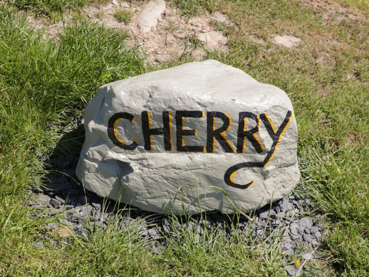 Cherry Ulverston Exteriör bild